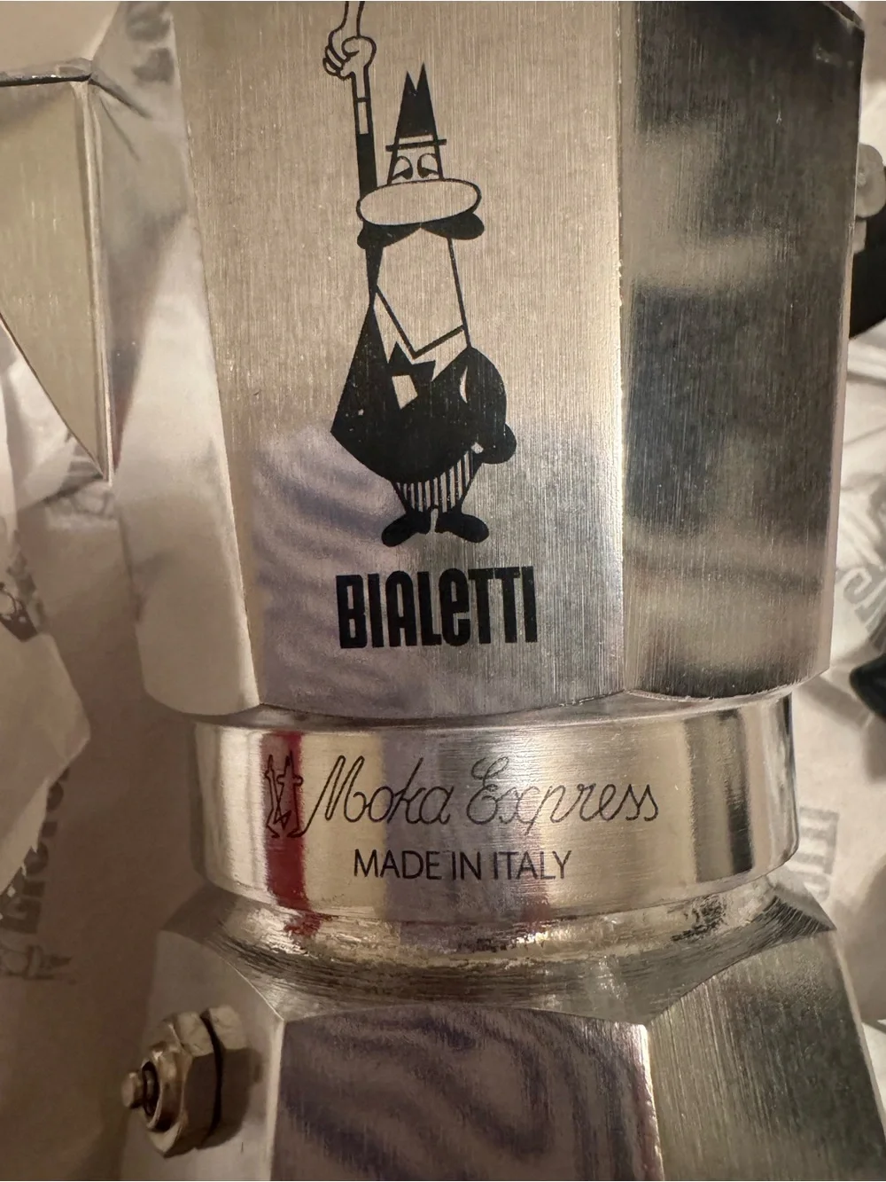 Bialetti Moka Express Stovetop Espresso Maker - 6 Cup- Brand New- Made in Italy